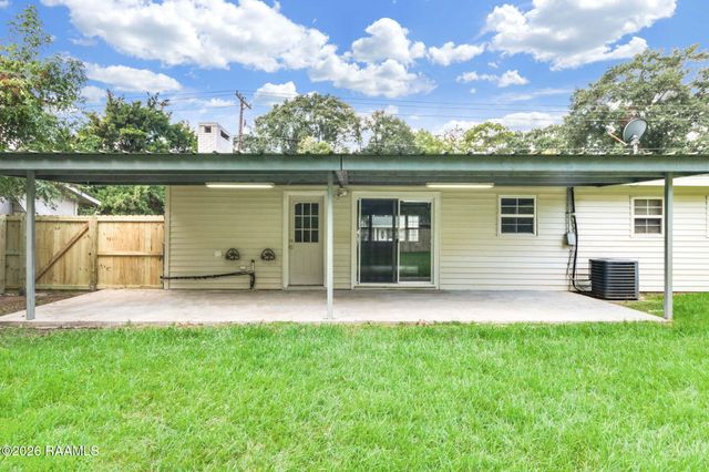 725 Harrell Drive, Lafayette, LA 70503