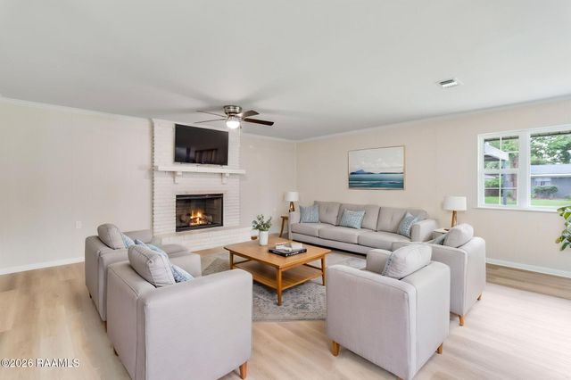 725 Harrell Drive, Lafayette, LA 70503