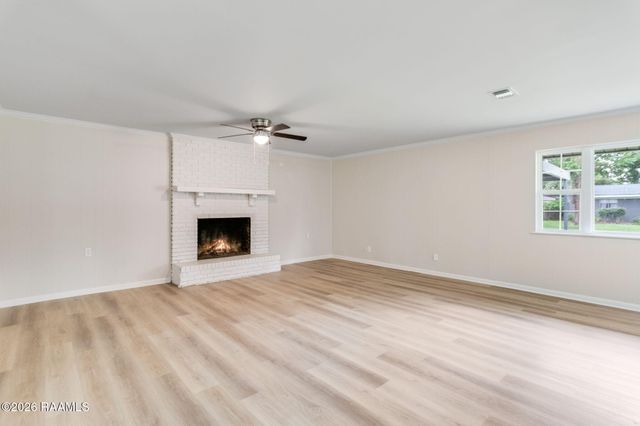 725 Harrell Drive, Lafayette, LA 70503