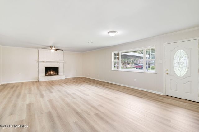 725 Harrell Drive, Lafayette, LA 70503
