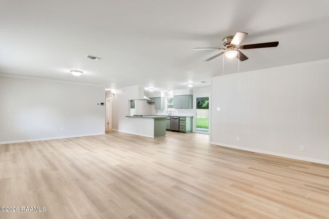 725 Harrell Drive, Lafayette, LA 70503