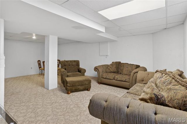 15489 Long Castle Forest Court, Chesterfield, MO 63017