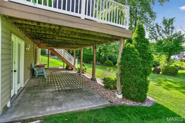 15489 Long Castle Forest Court, Chesterfield, MO 63017