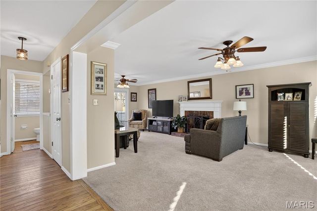 15489 Long Castle Forest Court, Chesterfield, MO 63017