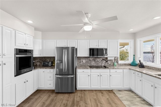 1408 NE River Road, Lake Milton, OH 44429