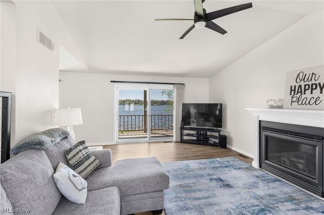 1408 NE River Road, Lake Milton, OH 44429
