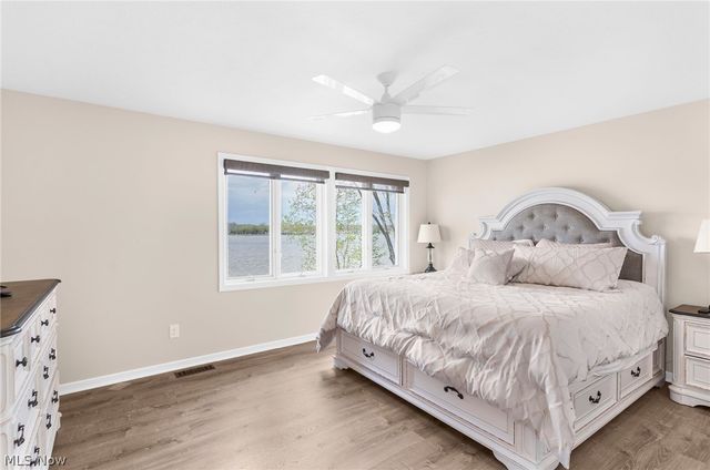 1408 NE River Road, Lake Milton, OH 44429