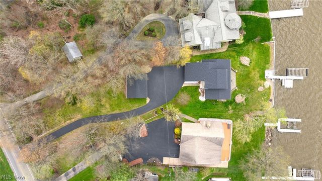1408 NE River Road, Lake Milton, OH 44429