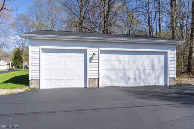1408 NE River Road, Lake Milton, OH 44429
