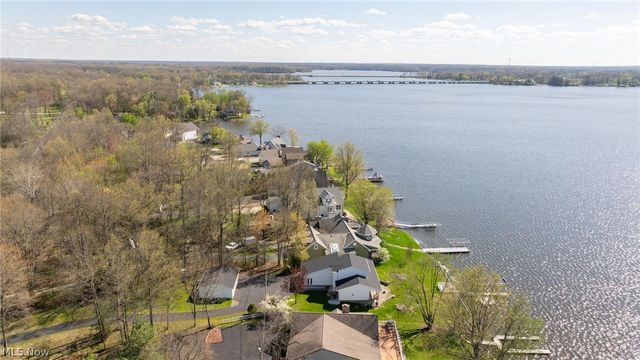 1408 NE River Road, Lake Milton, OH 44429