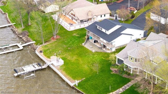 1408 NE River Road, Lake Milton, OH 44429