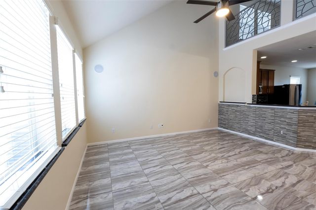 6442 Wilshire Lakes, Houston, TX 77040