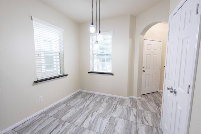 6442 Wilshire Lakes, Houston, TX 77040