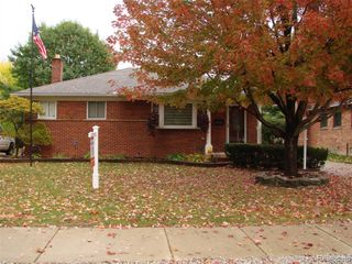 8878 Merriman Road, Livonia, MI 48150