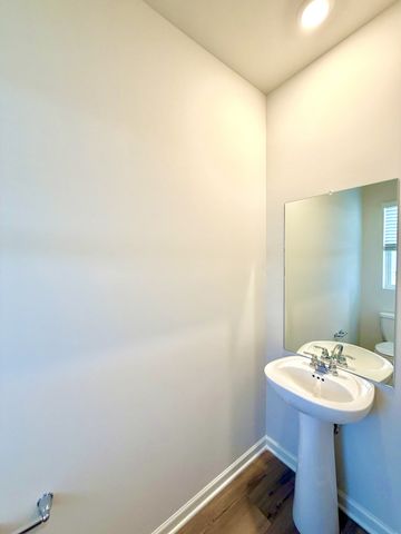 913 Moray Ln, Clarksville, TN 37043