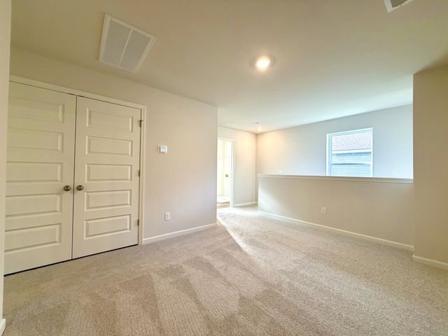 913 Moray Ln, Clarksville, TN 37043