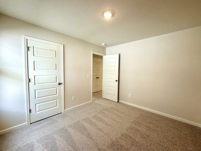 913 Moray Ln, Clarksville, TN 37043