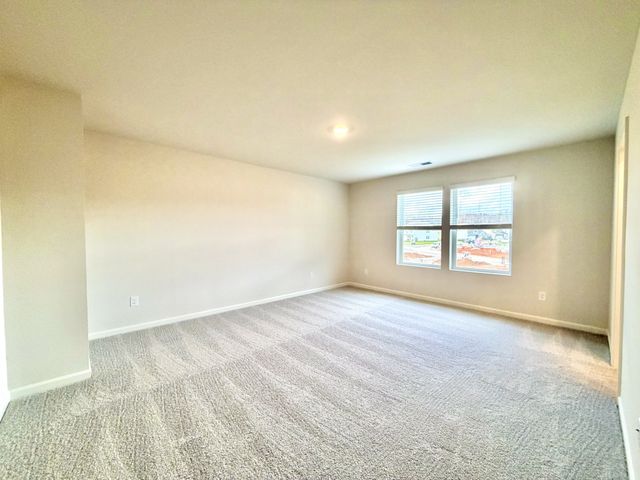 913 Moray Ln, Clarksville, TN 37043