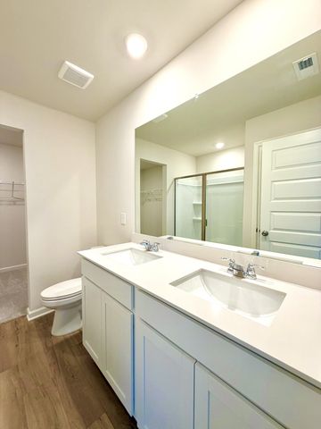 913 Moray Ln, Clarksville, TN 37043