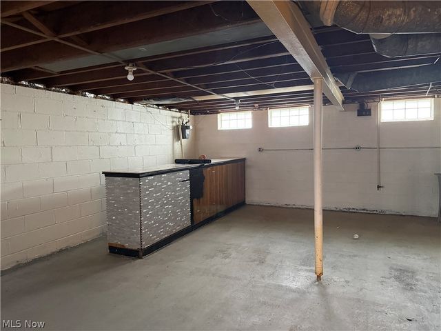 9316 Alexander Road, Garfield Heights, OH 44125