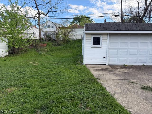 9316 Alexander Road, Garfield Heights, OH 44125