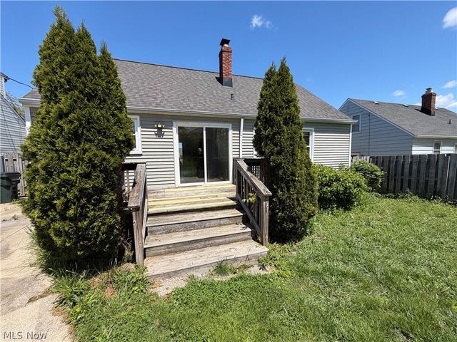 9316 Alexander Road, Garfield Heights, OH 44125