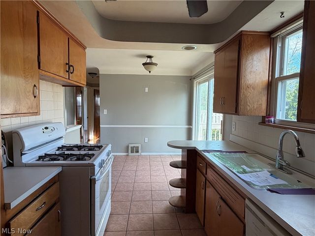 9316 Alexander Road, Garfield Heights, OH 44125