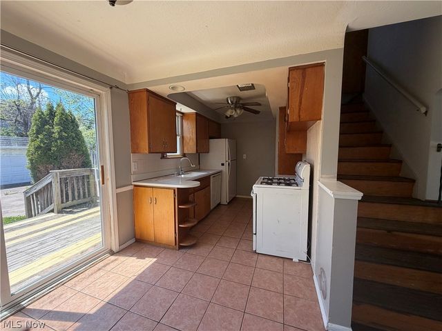 9316 Alexander Road, Garfield Heights, OH 44125