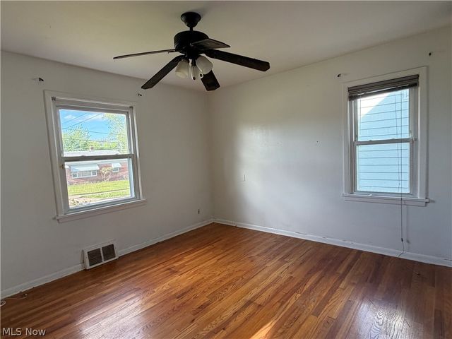9316 Alexander Road, Garfield Heights, OH 44125