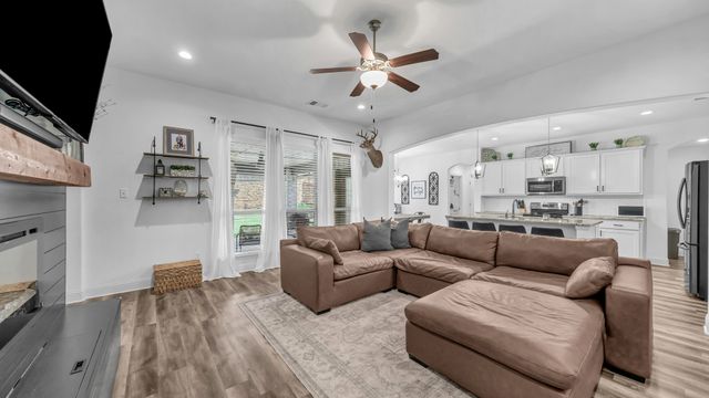 421 Vaquero, Weatherford, TX 76087