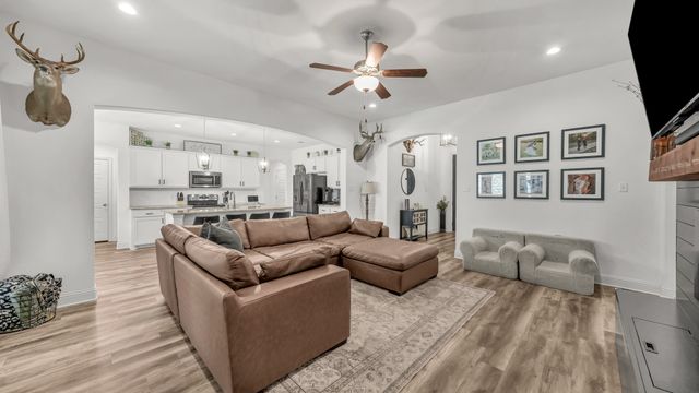 421 Vaquero, Weatherford, TX 76087