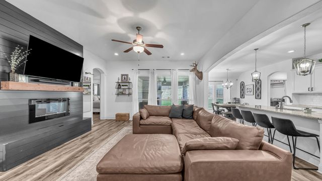 421 Vaquero, Weatherford, TX 76087