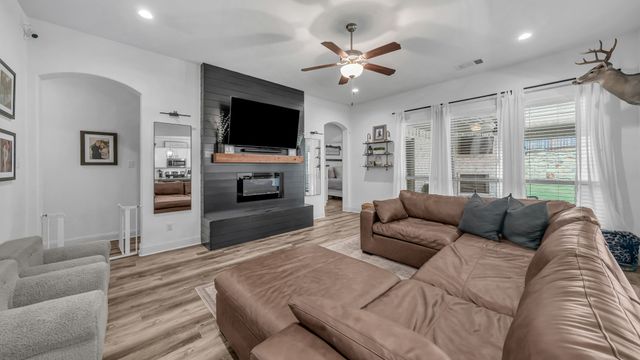 421 Vaquero, Weatherford, TX 76087