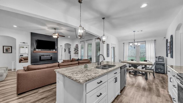 421 Vaquero, Weatherford, TX 76087