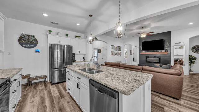 421 Vaquero, Weatherford, TX 76087