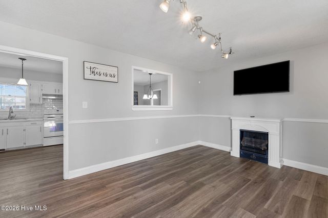 208 S Webb Street, Selma, NC 27576