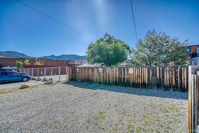 332 F Street, Salida, CO 81201