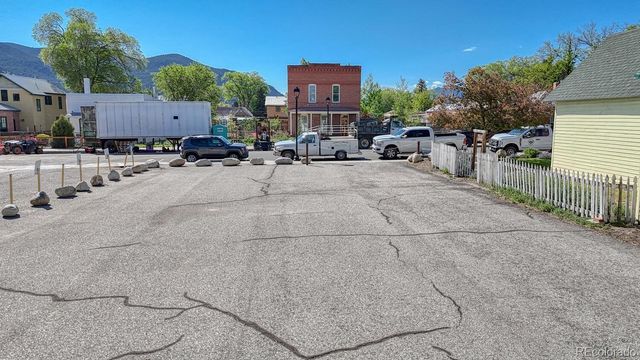 332 F Street, Salida, CO 81201