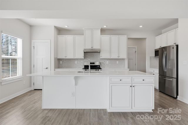 4711 Green Mountain Drive, Charlotte, NC 28215