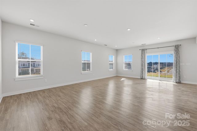 4711 Green Mountain Drive, Charlotte, NC 28215