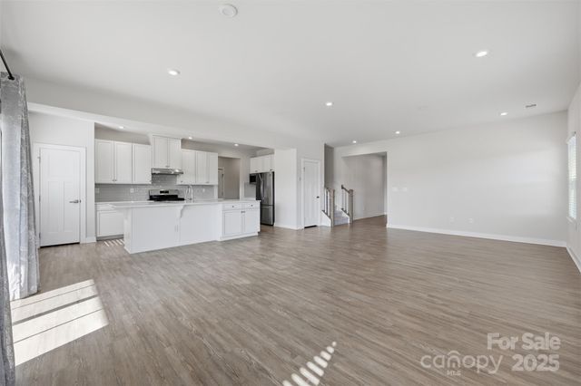 4711 Green Mountain Drive, Charlotte, NC 28215