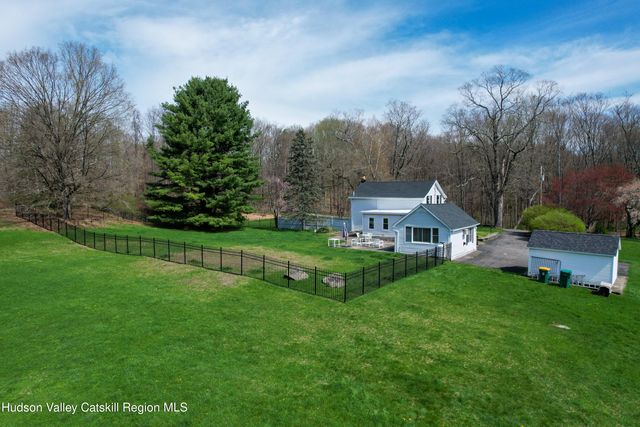 176 Williams Road, Red Hook, NY 12571