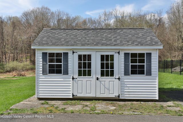 176 Williams Road, Red Hook, NY 12571