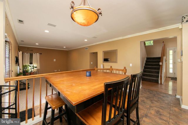 121 TREELINE DR, Woodbury, NJ 08096