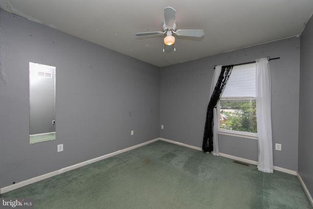 121 TREELINE DR, Woodbury, NJ 08096