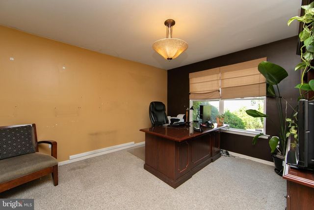 121 TREELINE DR, Woodbury, NJ 08096