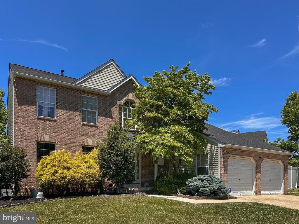 121 TREELINE DR, Woodbury, NJ 08096