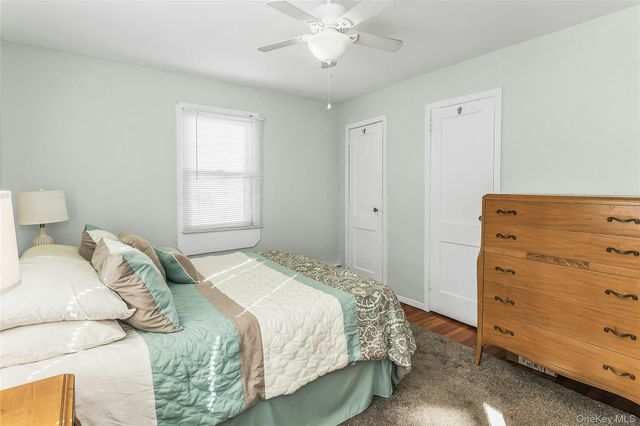 87 KELLUM, West Babylon, NY 11704