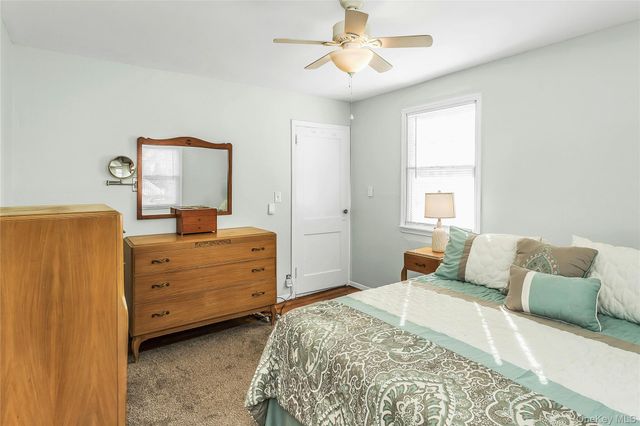 87 KELLUM, West Babylon, NY 11704