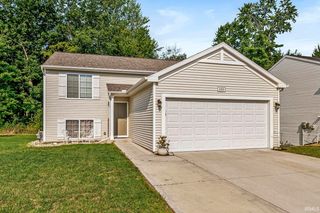 3309 W Chapel Hill Drive, Mishawaka, IN 46545